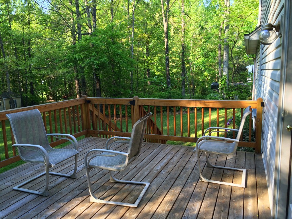 Outdoor Living - A colorful deck - Behind the scenes Tera Janelle Design
